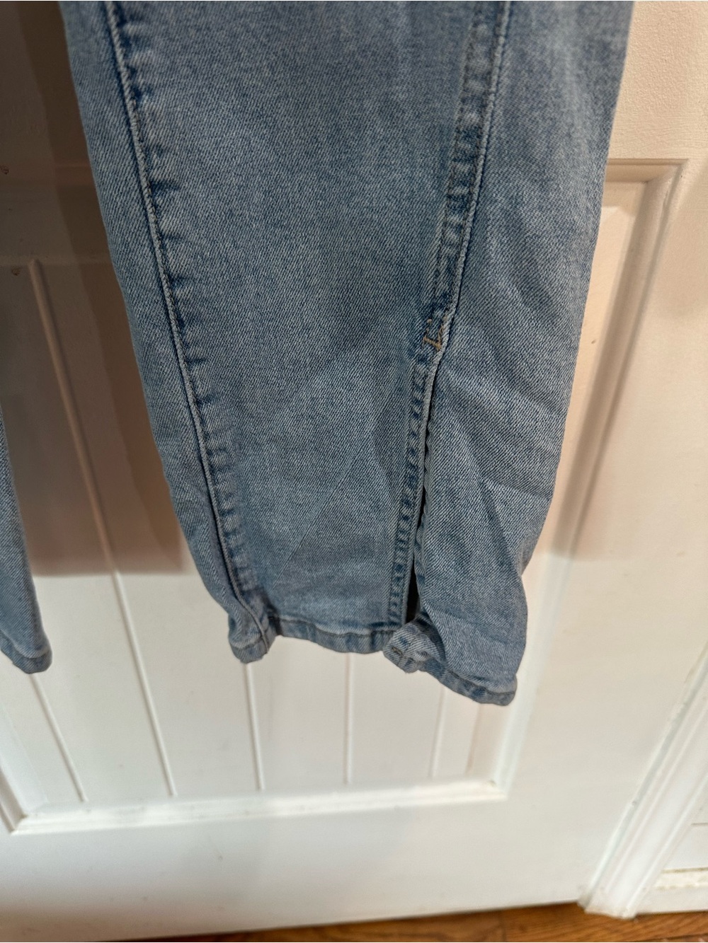 DL1961 Patti Straight High-Rise 31 inch Jeans - Indigo Blue - Picture 4 of 12